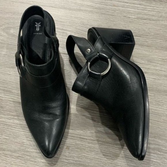 💥FINAL PRICE💥 Frye | Black Flynn Leather Harness Mule Size 9 - Picture 1 of 11